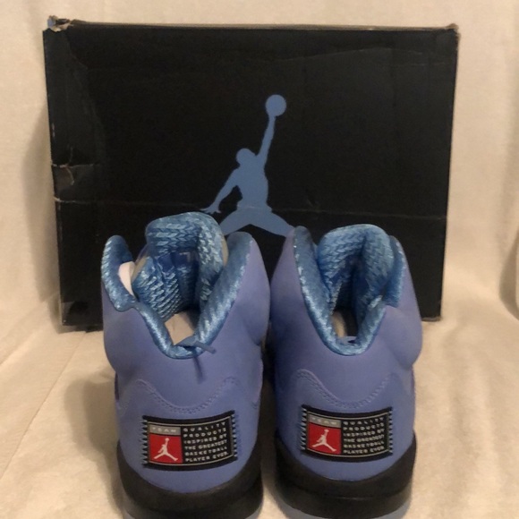 Jordan 5 Retro UNC Size 10.5 . main image 5